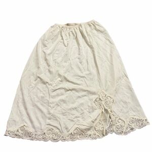 60s/70s French Vintage Eliane Silky Solit Hem Lace Slip Skirt (Cream/Ivory) M/L